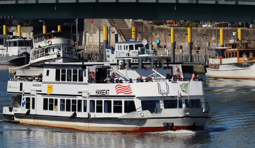 © ©HalÖver | Hanseat Ankunft Martini | 